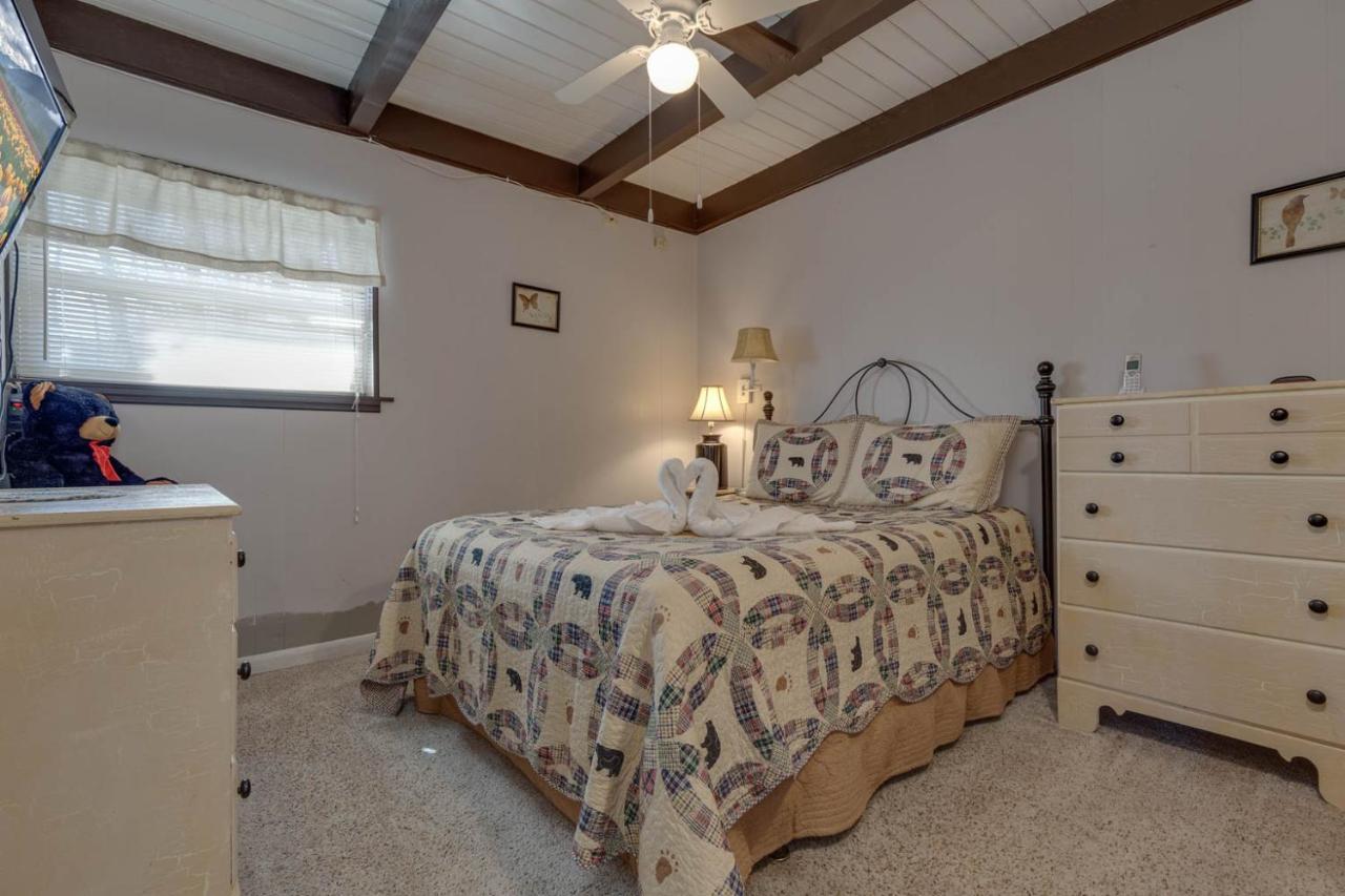 Bear View Chalet, 3 Bedroom, Pool, Pets, Arcades, Wifi, Hot Tub, Sleeps 12 Gatlinburg Extérieur photo