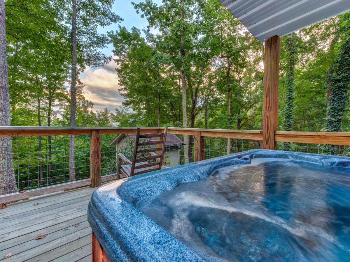 Bear View Chalet, 3 Bedroom, Pool, Pets, Arcades, Wifi, Hot Tub, Sleeps 12 Gatlinburg Extérieur photo